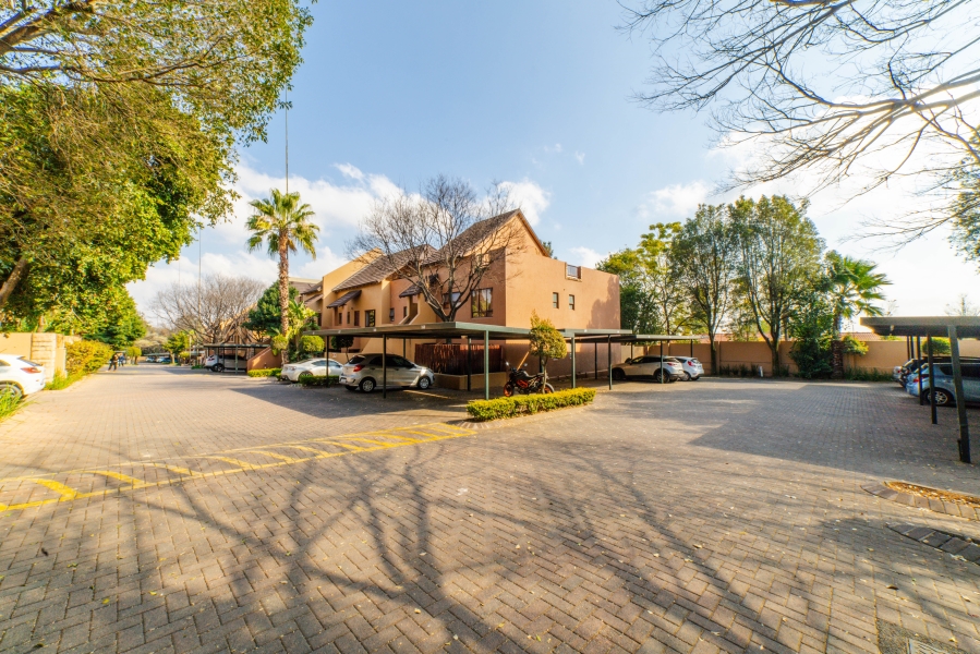 2 Bedroom Property for Sale in Douglasdale Gauteng