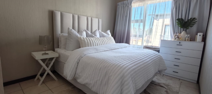 1 Bedroom Property for Sale in Bergbron Gauteng