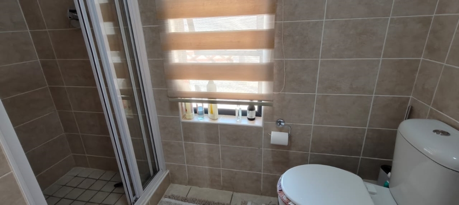 1 Bedroom Property for Sale in Bergbron Gauteng