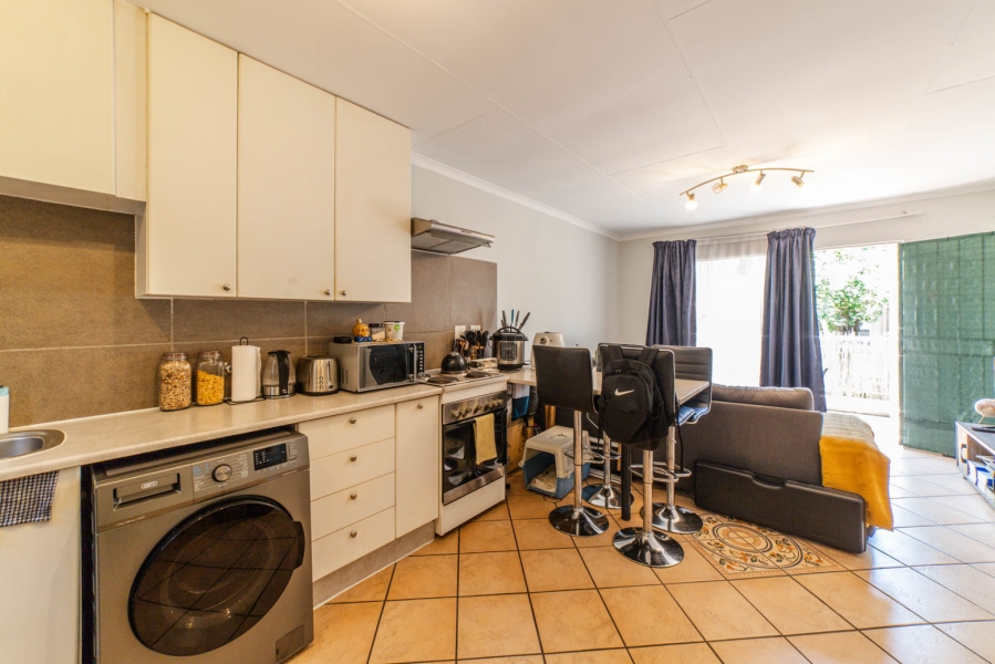 2 Bedroom Property for Sale in Douglasdale Gauteng