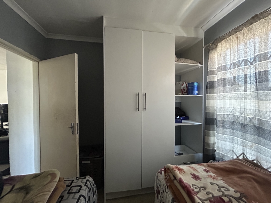 2 Bedroom Property for Sale in Fleurhof Gauteng