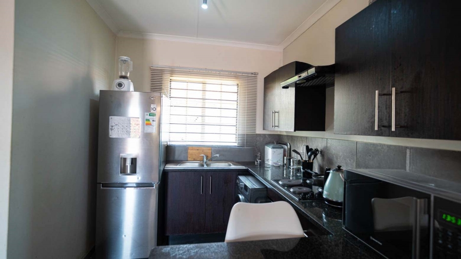 2 Bedroom Property for Sale in The Reeds Gauteng