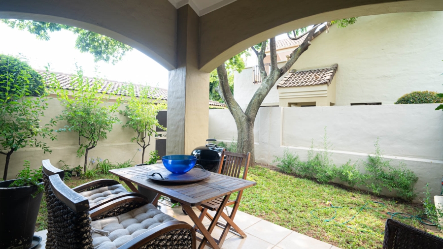 To Let 2 Bedroom Property for Rent in Lonehill Gauteng