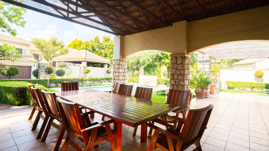 To Let 2 Bedroom Property for Rent in Lonehill Gauteng