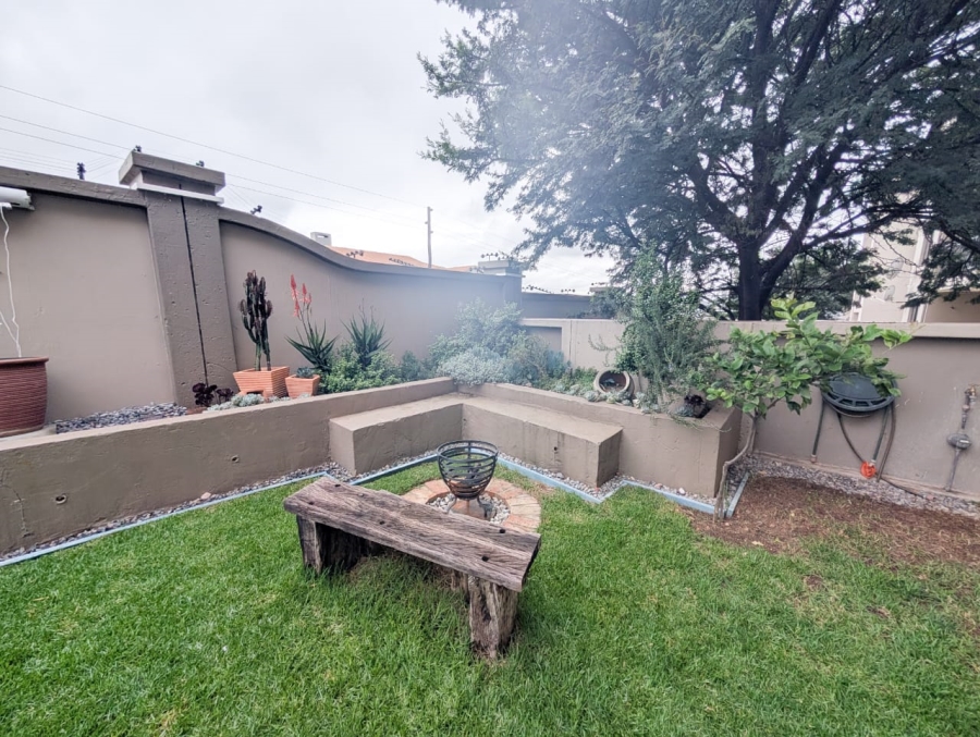2 Bedroom Property for Sale in Homes Haven Gauteng