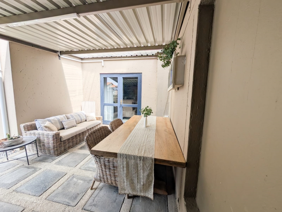 2 Bedroom Property for Sale in Homes Haven Gauteng