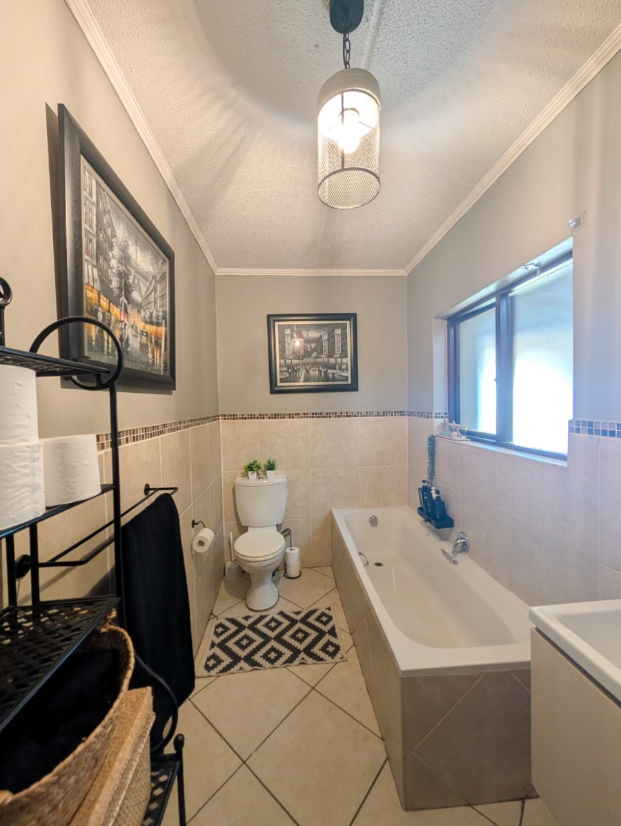 2 Bedroom Property for Sale in Homes Haven Gauteng