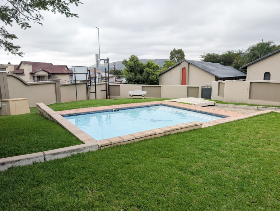 2 Bedroom Property for Sale in Homes Haven Gauteng