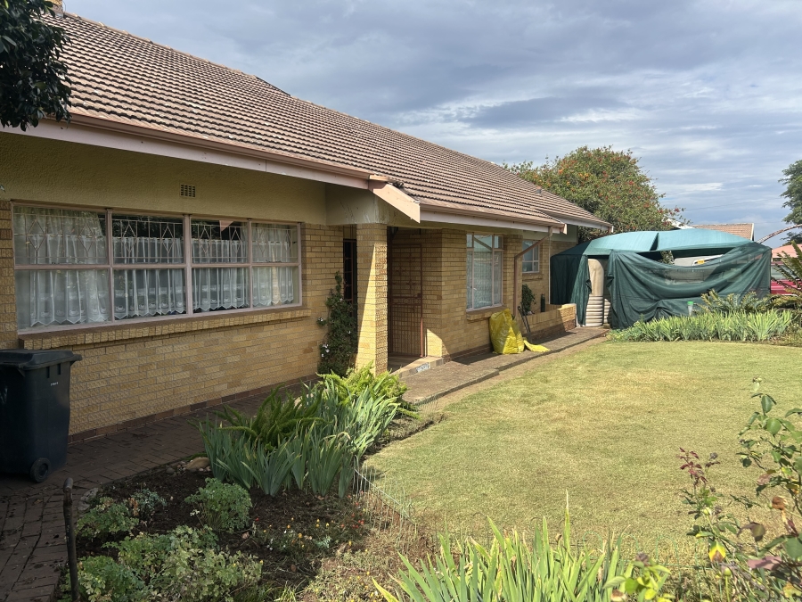 4 Bedroom Property for Sale in Horison Gauteng