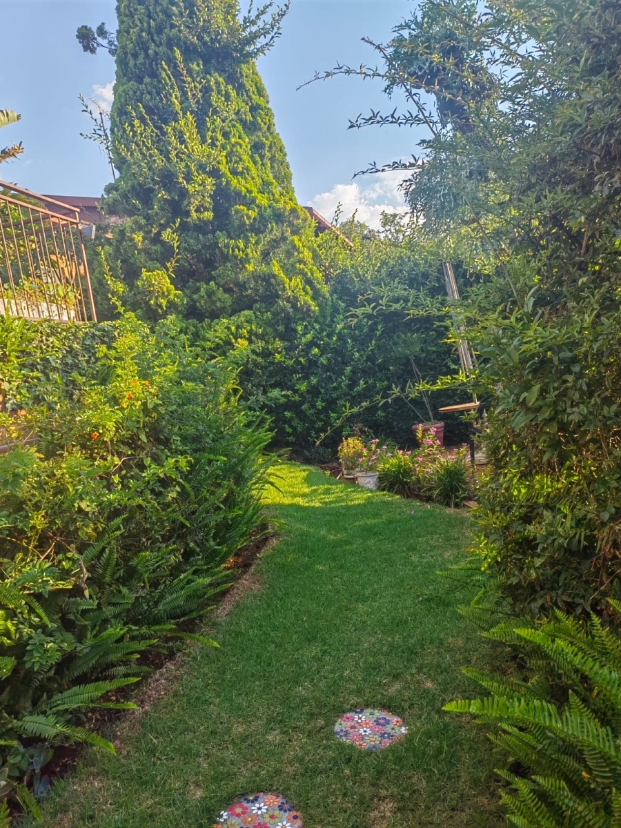 To Let 3 Bedroom Property for Rent in Breaunanda Gauteng