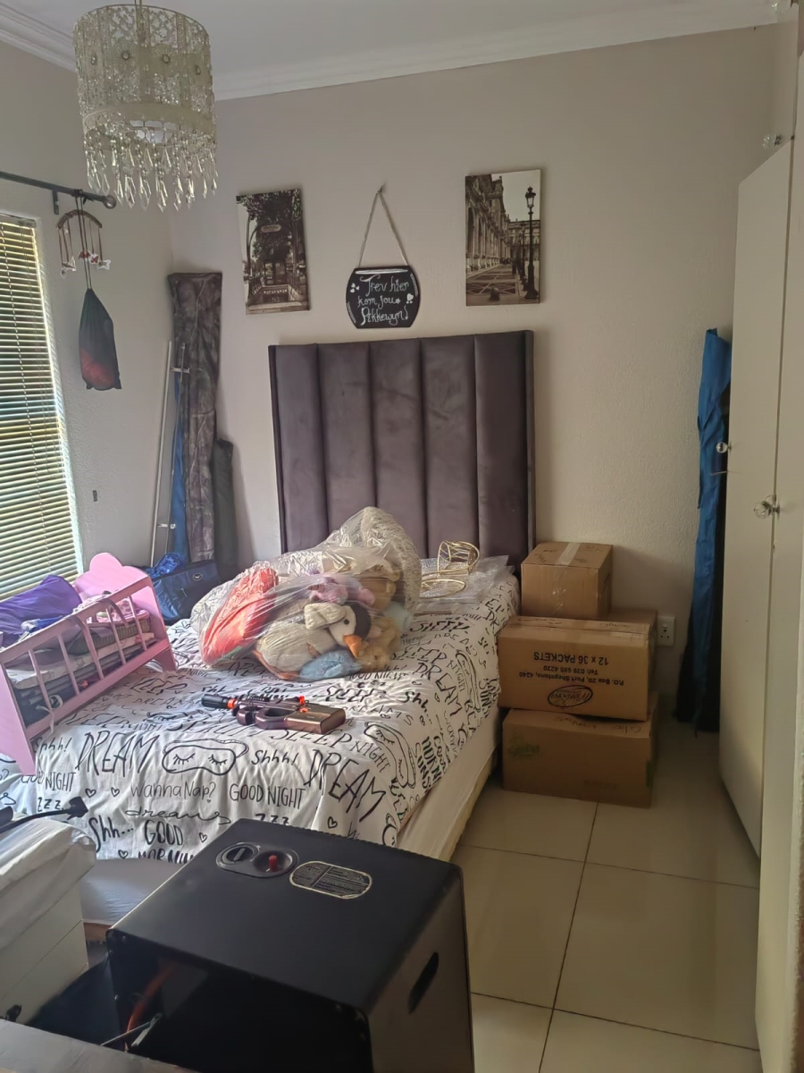 To Let 3 Bedroom Property for Rent in Breaunanda Gauteng