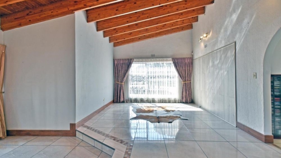 4 Bedroom Property for Sale in Brackenhurst Gauteng