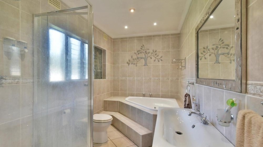 4 Bedroom Property for Sale in Brackenhurst Gauteng