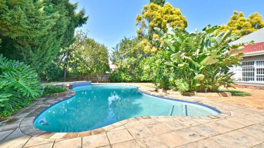 4 Bedroom Property for Sale in Brackenhurst Gauteng