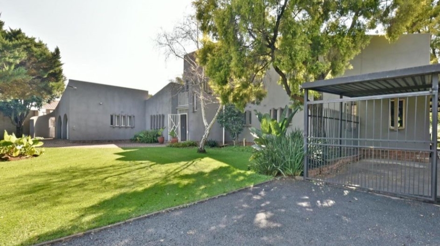 4 Bedroom Property for Sale in Brackenhurst Gauteng