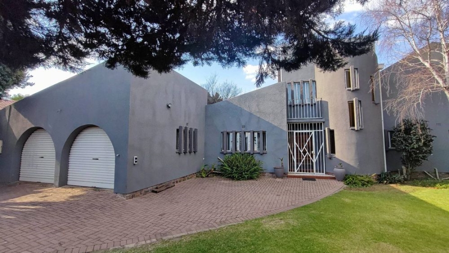 4 Bedroom Property for Sale in Brackenhurst Gauteng
