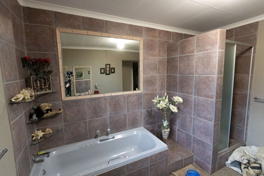 Commercial Property for Sale in Bredell Gauteng