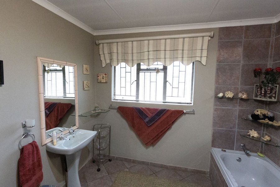 Commercial Property for Sale in Bredell Gauteng