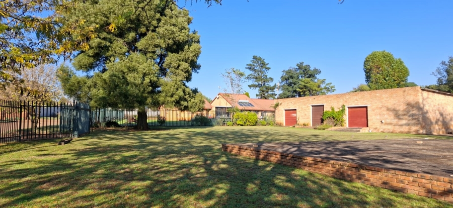 4 Bedroom Property for Sale in Bredell Gauteng