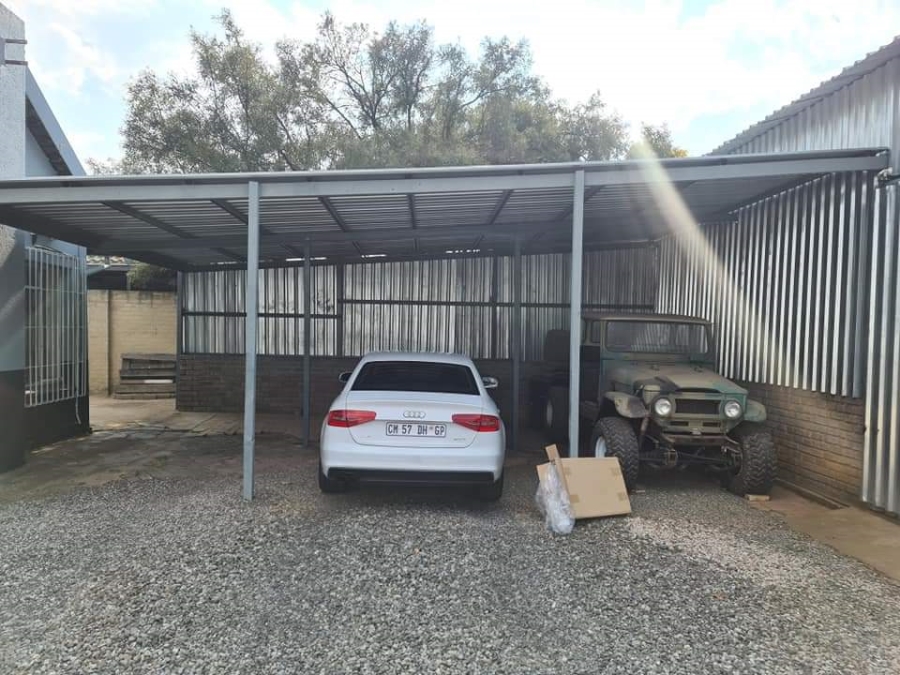 Commercial Property for Sale in Silverfields Gauteng