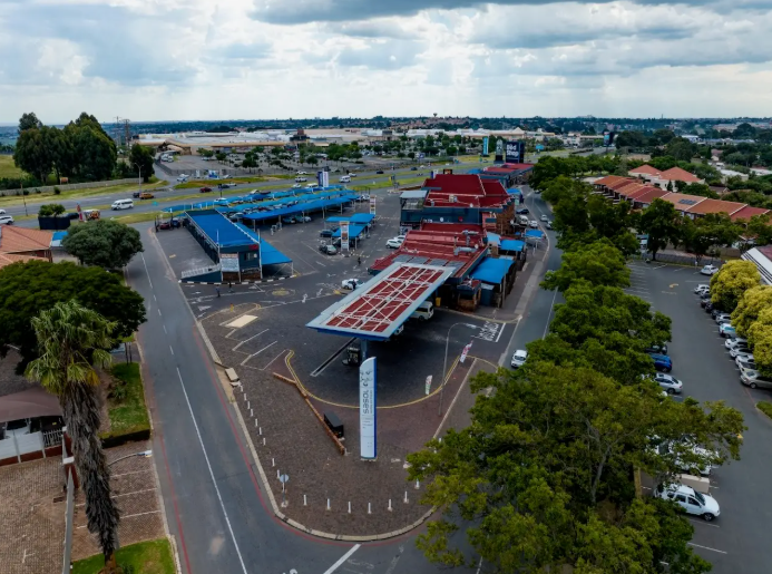 To Let commercial Property for Rent in Helderkruin Gauteng