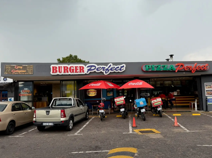 To Let commercial Property for Rent in Helderkruin Gauteng