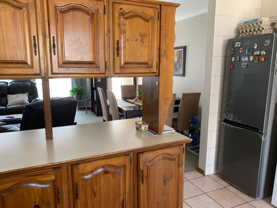 2 Bedroom Property for Sale in Die Wilgers Gauteng