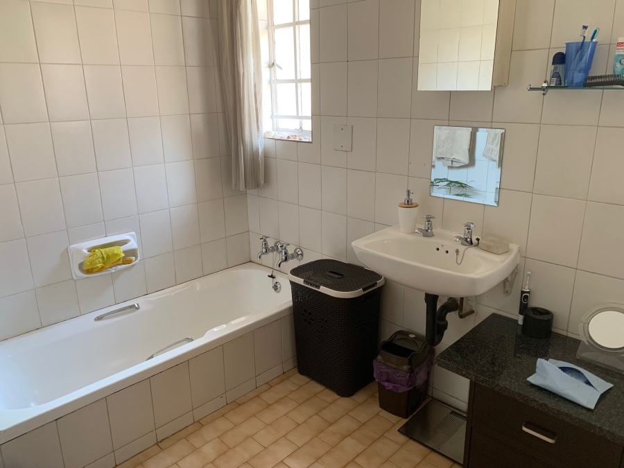 2 Bedroom Property for Sale in Die Wilgers Gauteng