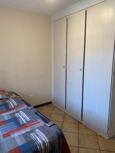 2 Bedroom Property for Sale in Die Hoewes Gauteng