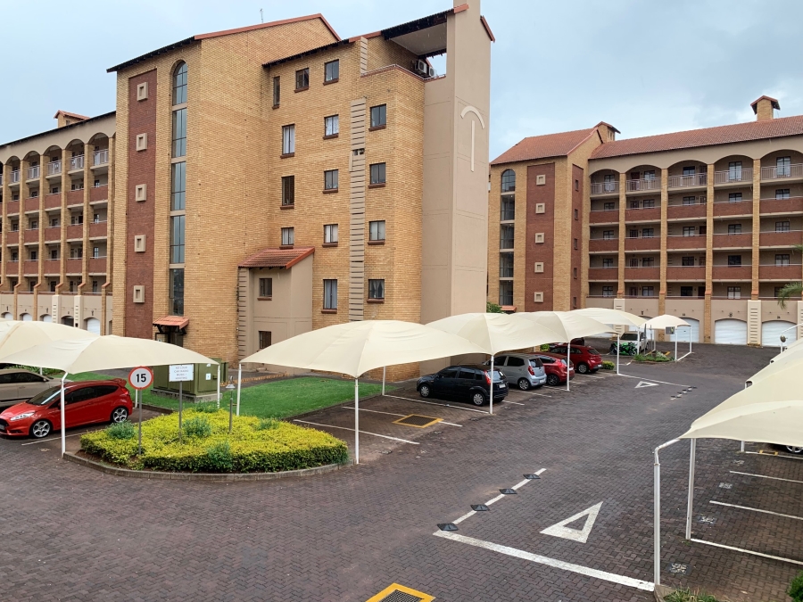 2 Bedroom Property for Sale in Die Hoewes Gauteng