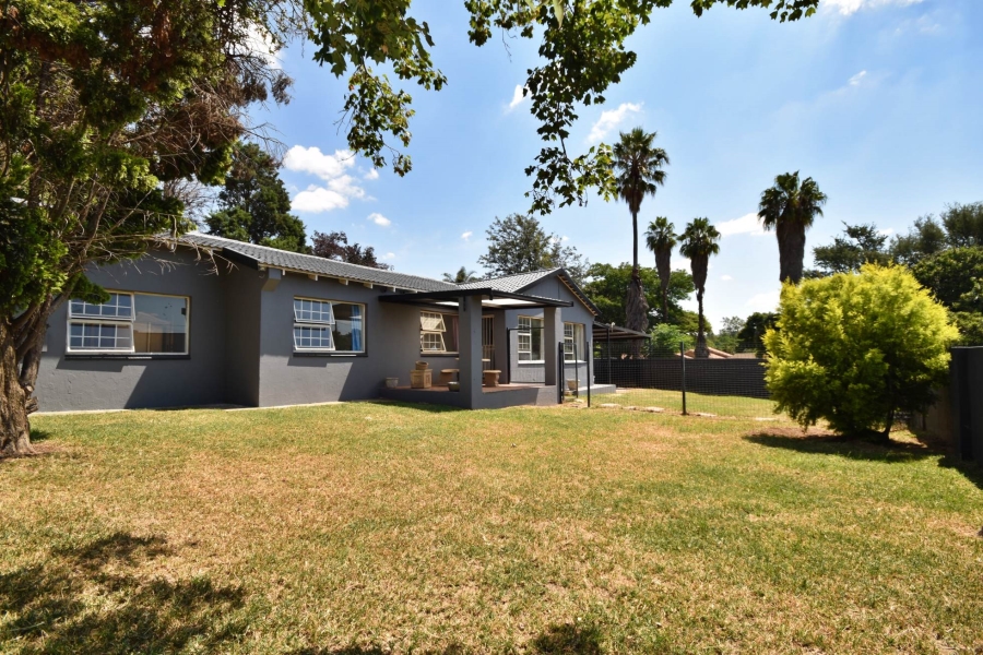 4 Bedroom Property for Sale in Bromhof Gauteng