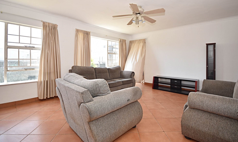 4 Bedroom Property for Sale in Bromhof Gauteng