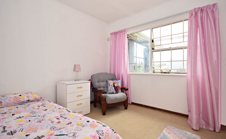 4 Bedroom Property for Sale in Bromhof Gauteng