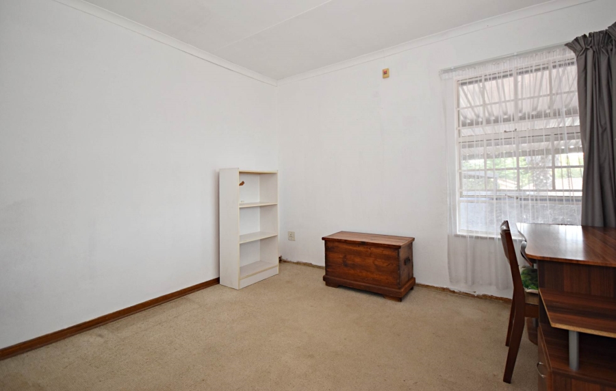 4 Bedroom Property for Sale in Bromhof Gauteng