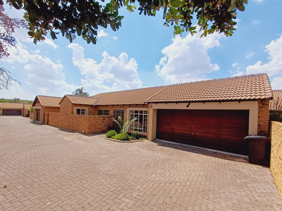 3 Bedroom Property for Sale in Moreleta Park Gauteng