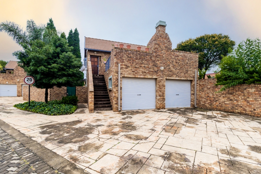 2 Bedroom Property for Sale in Rietvalleirand Gauteng