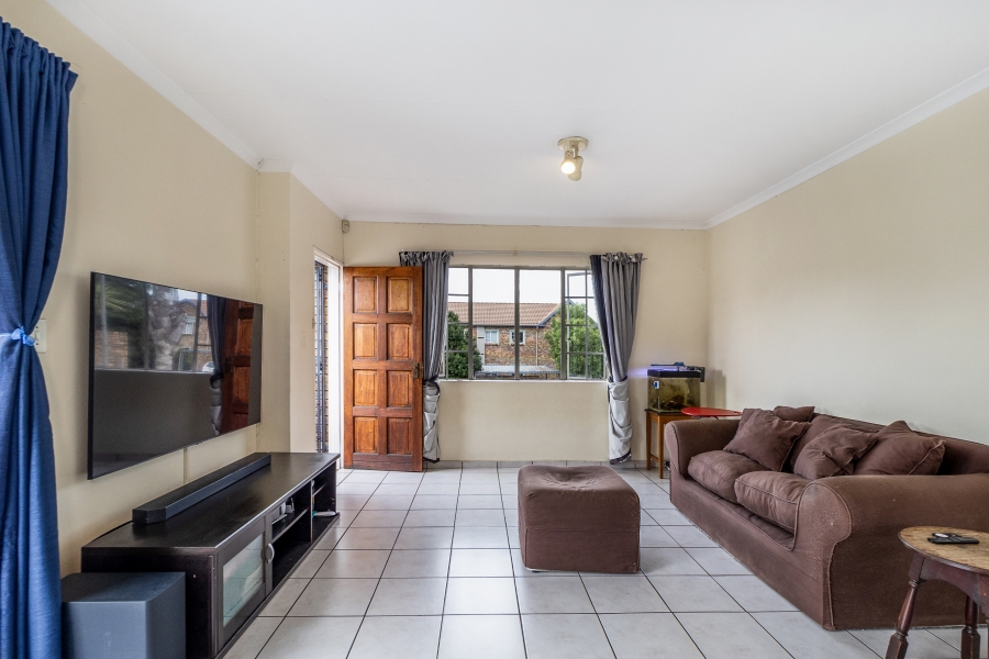 2 Bedroom Property for Sale in Rietvalleirand Gauteng