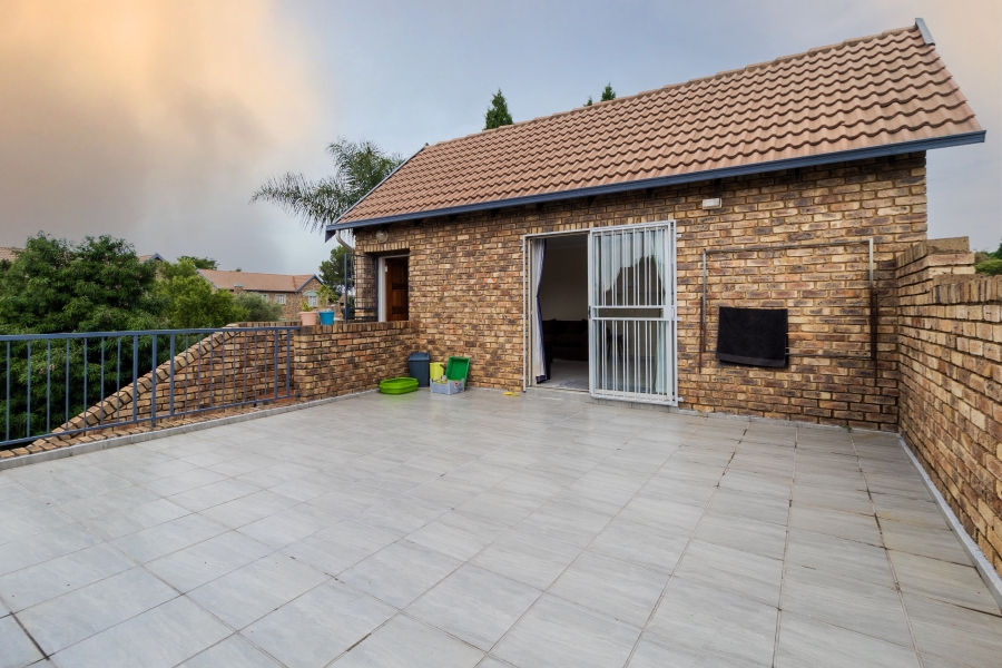 2 Bedroom Property for Sale in Rietvalleirand Gauteng