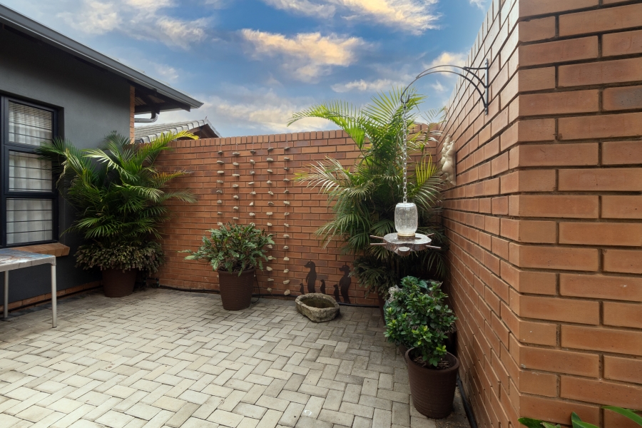 3 Bedroom Property for Sale in Rietvalleirand Gauteng