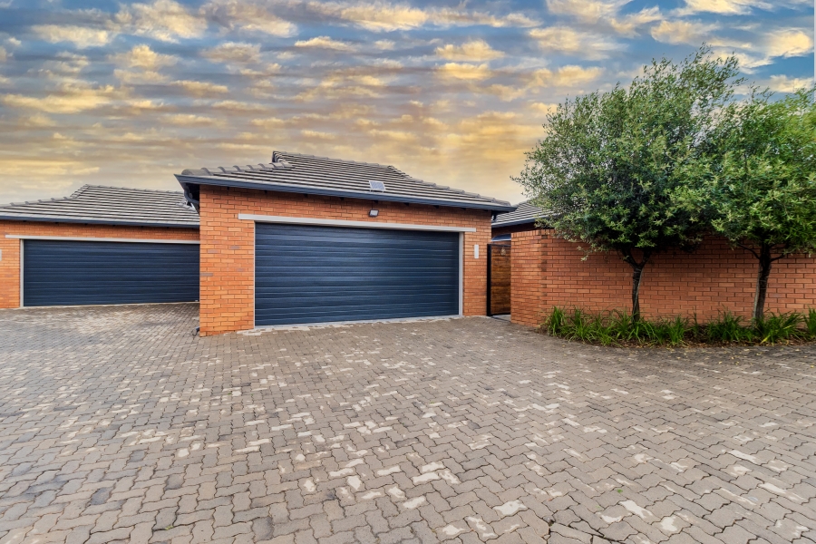 3 Bedroom Property for Sale in Rietvalleirand Gauteng