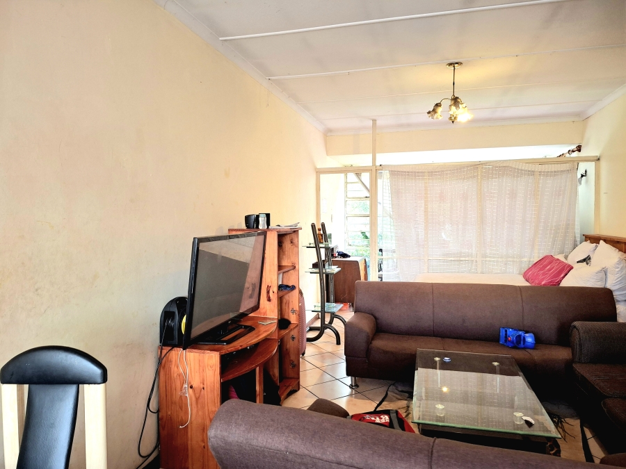 1 Bedroom Property for Sale in Windsor East Gauteng