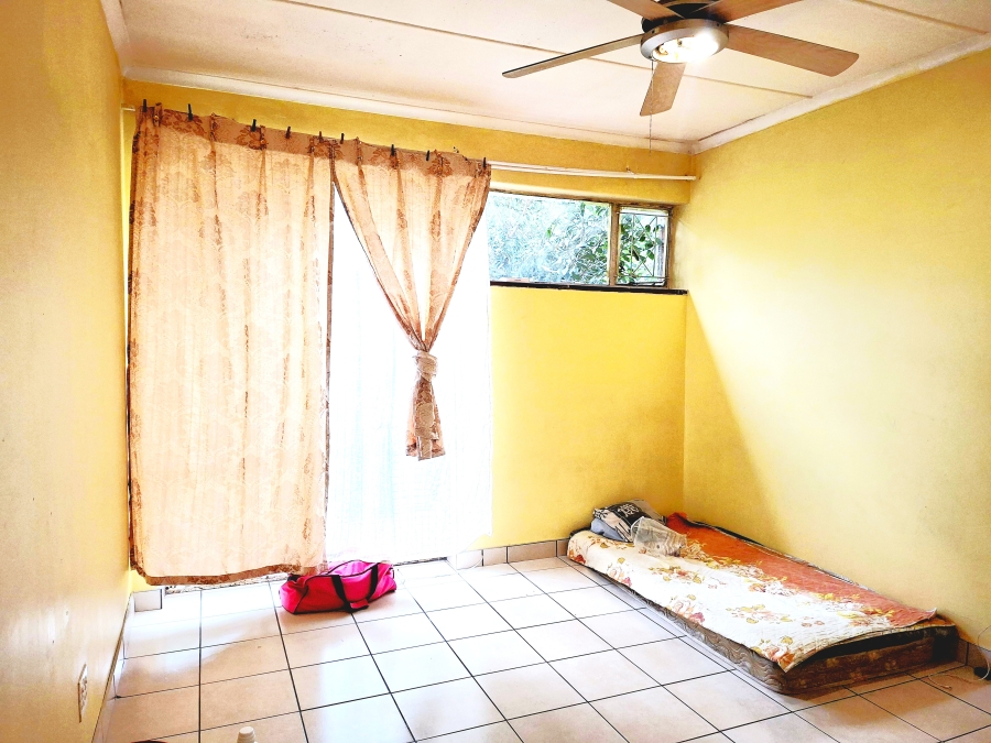 1 Bedroom Property for Sale in Windsor East Gauteng
