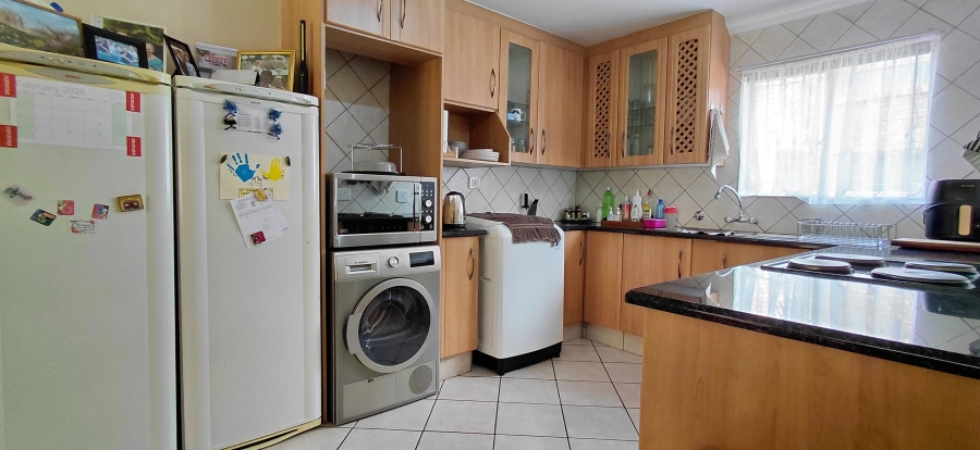 2 Bedroom Property for Sale in Beyers Park Gauteng