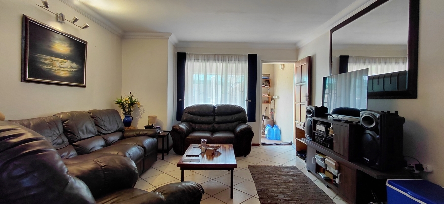 2 Bedroom Property for Sale in Beyers Park Gauteng