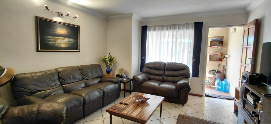 2 Bedroom Property for Sale in Beyers Park Gauteng