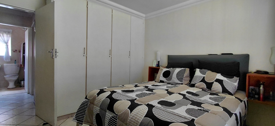 2 Bedroom Property for Sale in Beyers Park Gauteng