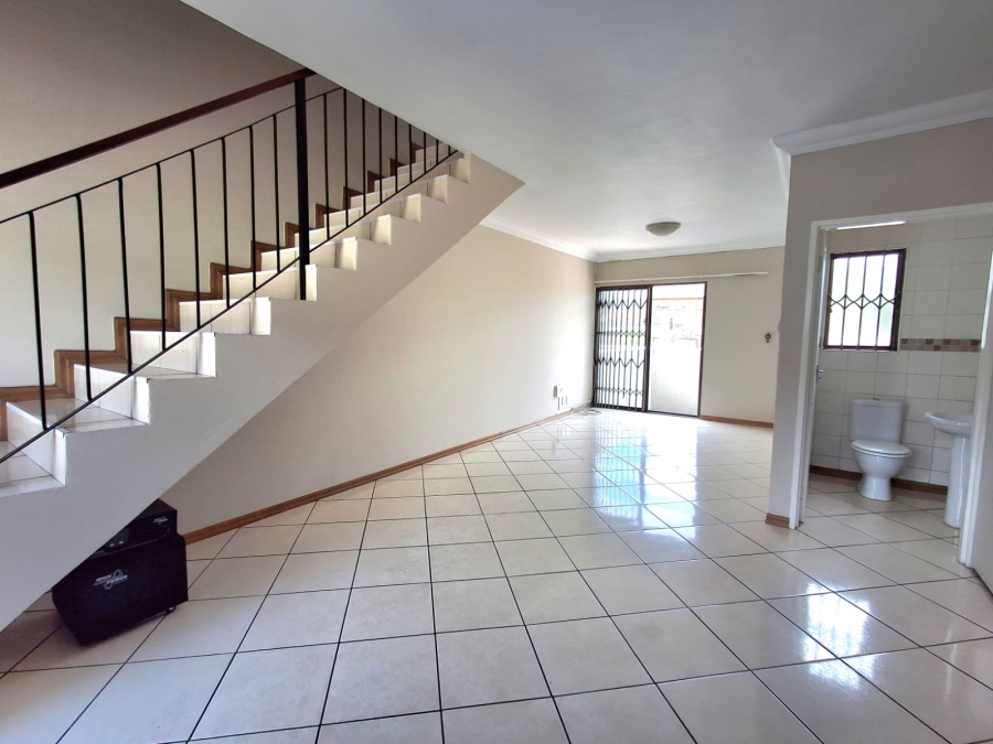 2 Bedroom Property for Sale in Ravenswood Gauteng