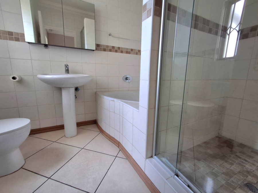 2 Bedroom Property for Sale in Ravenswood Gauteng