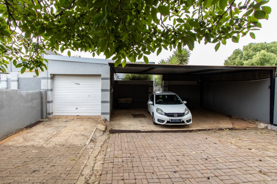 2 Bedroom Property for Sale in Klopperpark Gauteng