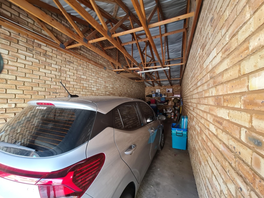 3 Bedroom Property for Sale in Robin Hills Gauteng